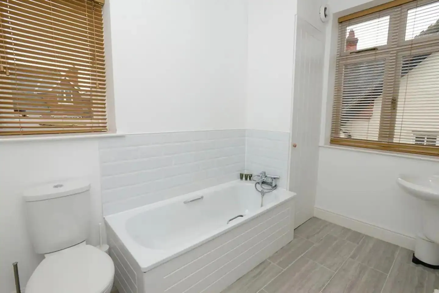 The Dagmar Grove Apartments Ноттингем 0*,
